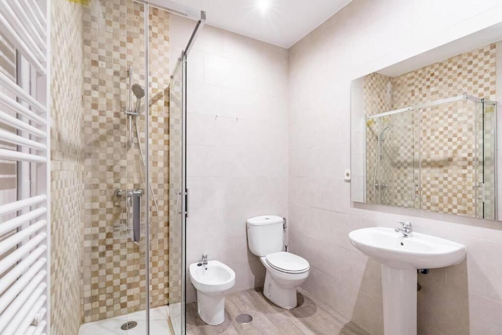 شقة Apartamento Proximo A Gran Via مدريد المظهر الخارجي الصورة